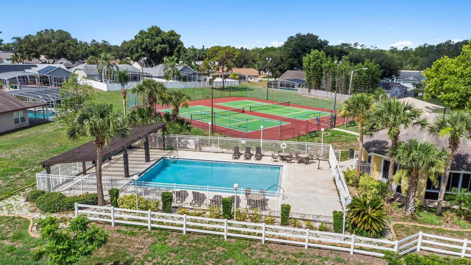 Stunning 4-Bedroom Villa W/ Pool - Close To Disney Parks And Gulf Courses! Davenport